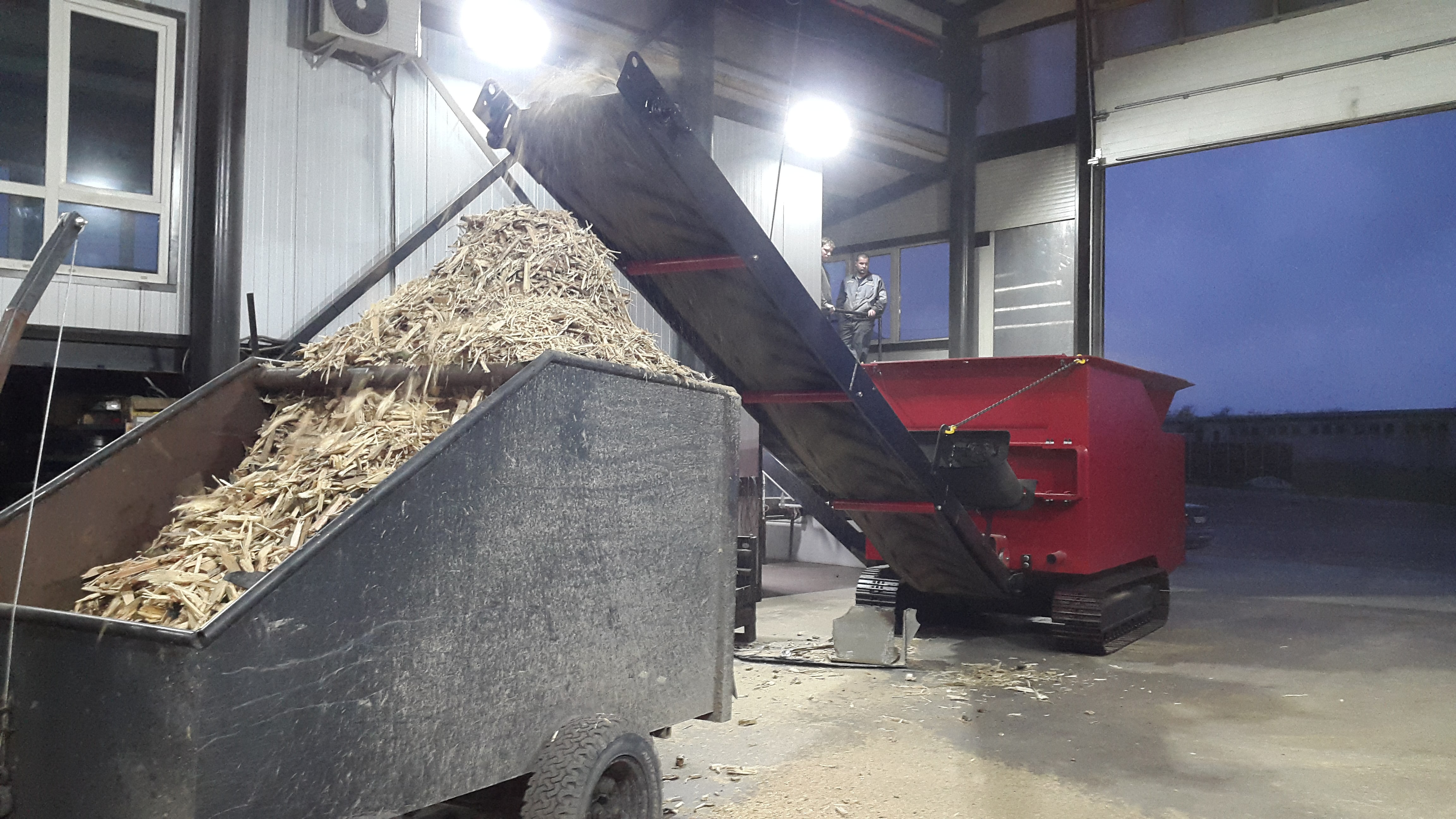 ../../img/product/kivshservice/shrder_k_600/kivshservce_podribnyuvach_k_600_bruht_kamin_beton_shredder_foto1.jpg